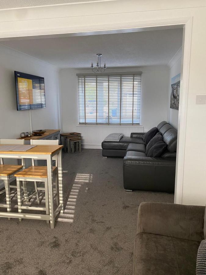 Riverside Park Ground Floor Apartment - St Neots Екстериор снимка