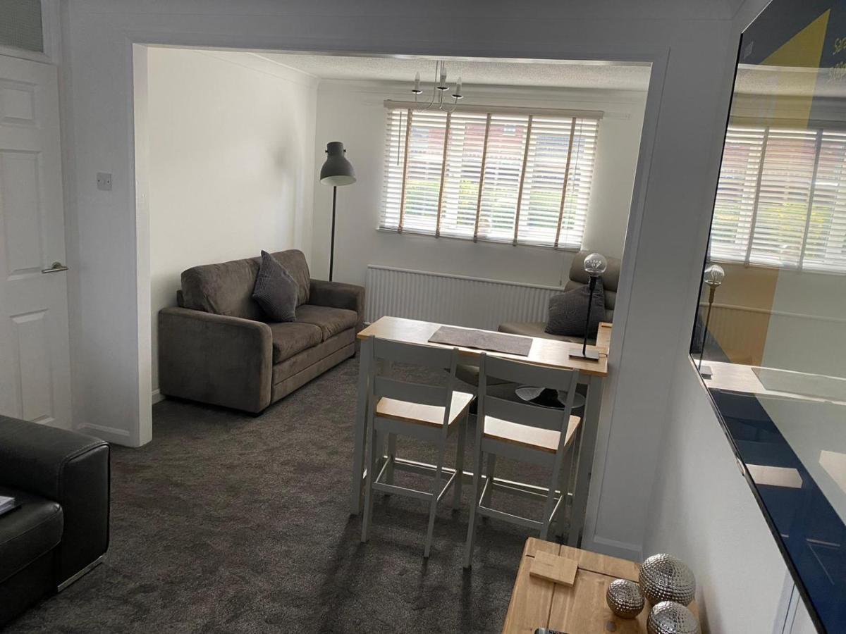 Riverside Park Ground Floor Apartment - St Neots Екстериор снимка