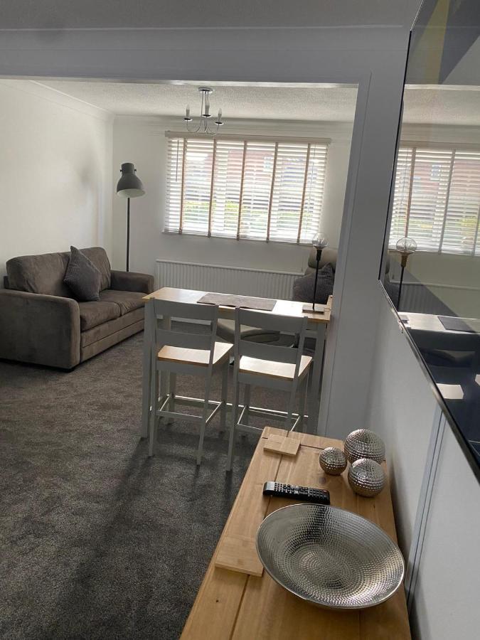 Riverside Park Ground Floor Apartment - St Neots Екстериор снимка