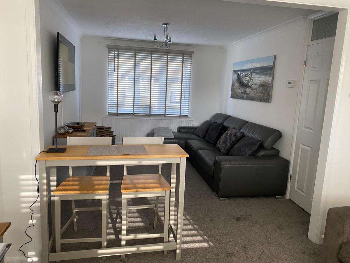 Riverside Park Ground Floor Apartment - St Neots Екстериор снимка