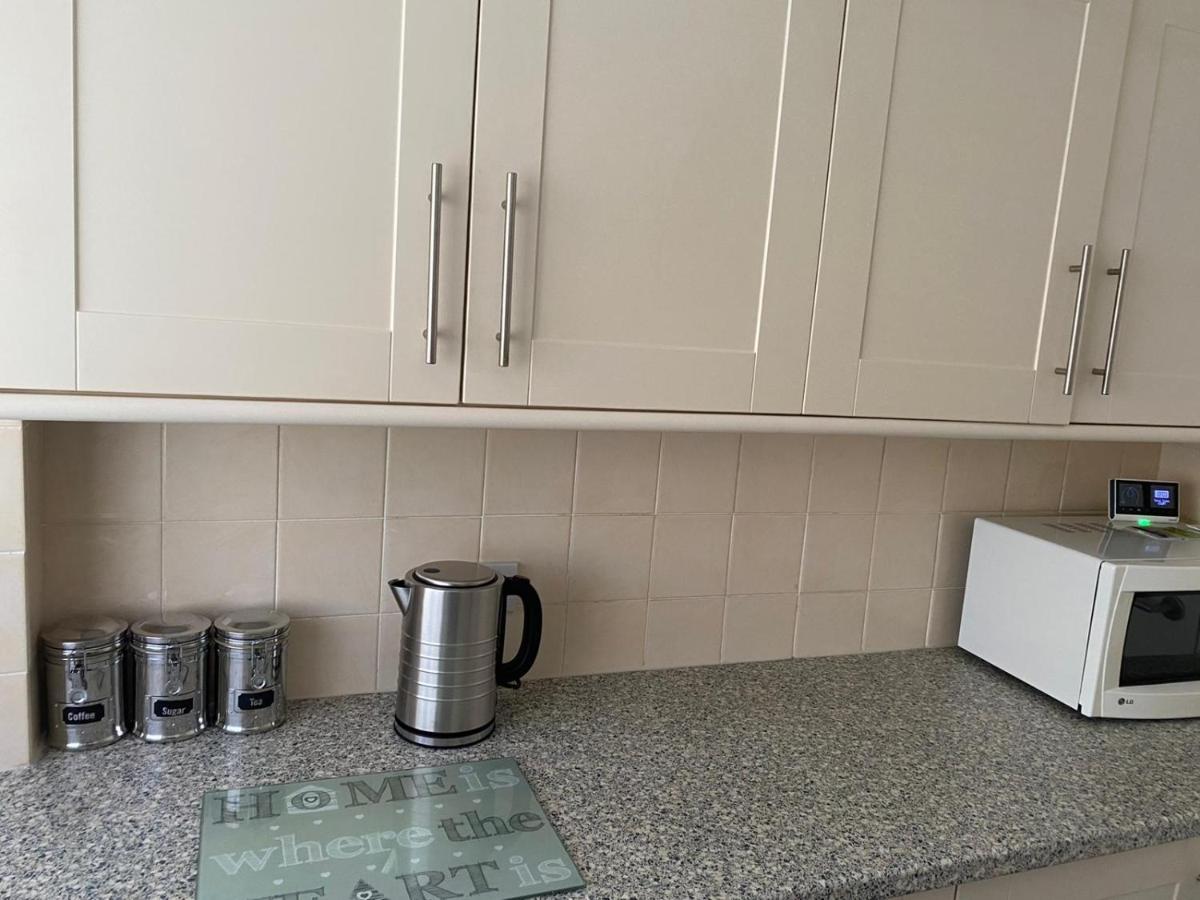 Riverside Park Ground Floor Apartment - St Neots Екстериор снимка