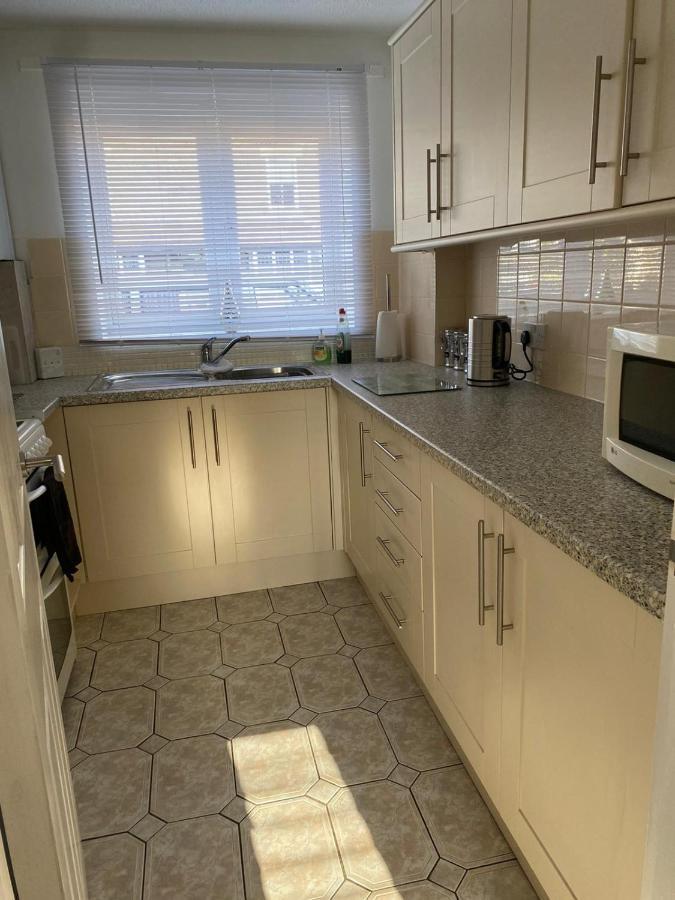 Riverside Park Ground Floor Apartment - St Neots Екстериор снимка