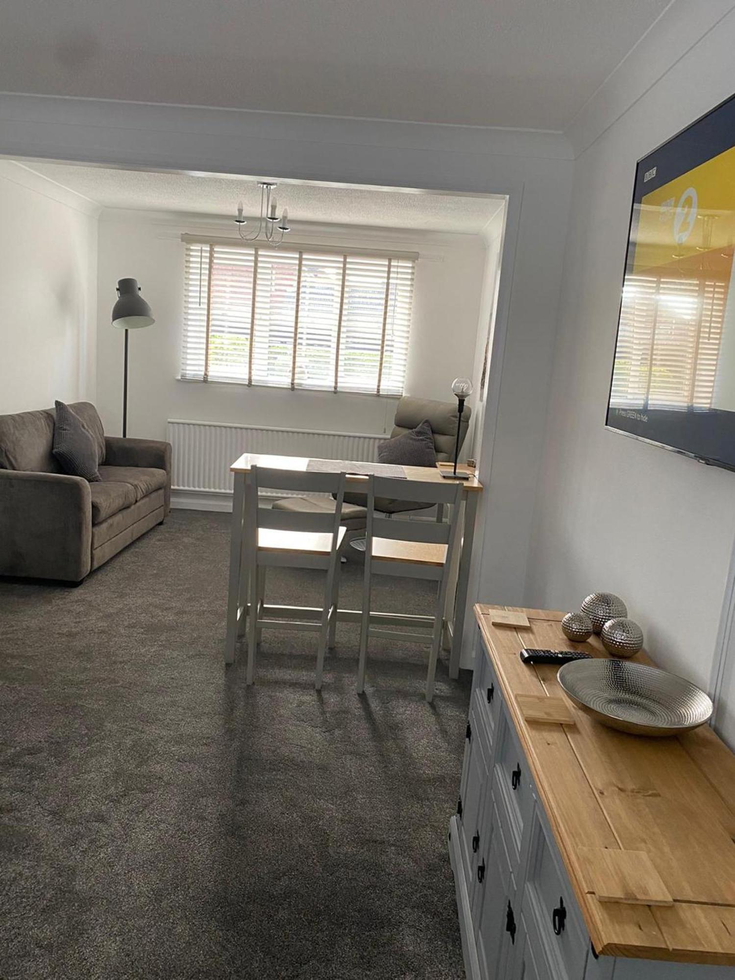 Riverside Park Ground Floor Apartment - St Neots Екстериор снимка